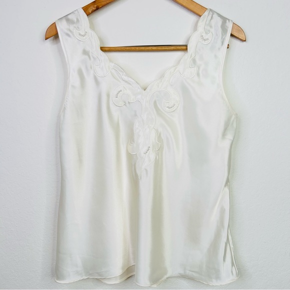 Romantic Summer Satin Camisole with pearls Cabernet Ivory Size Large - Picture 3 of 10